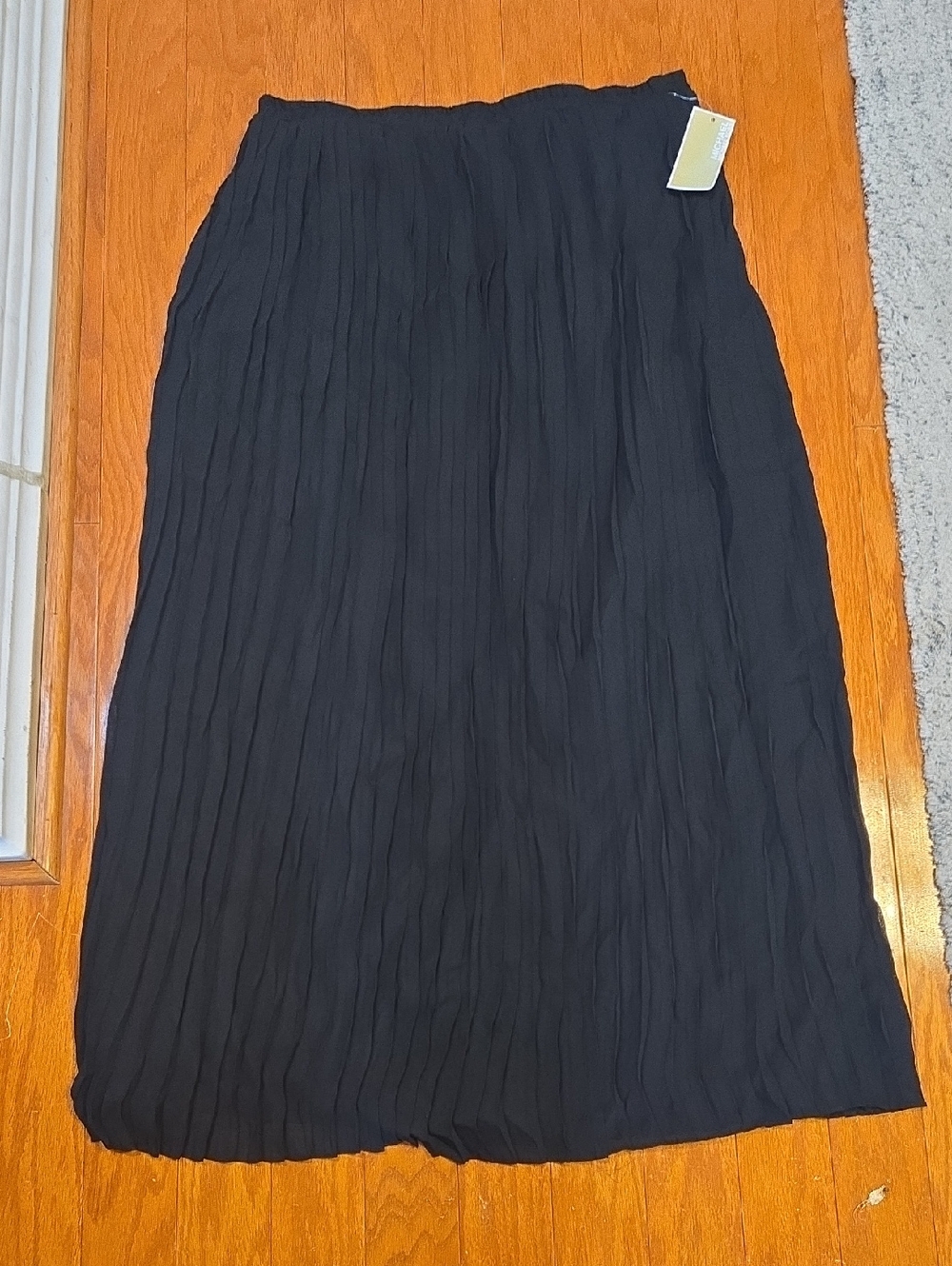 MICHAEL Michael Kors Black Pleated Maxi Skirt Size Large NWT